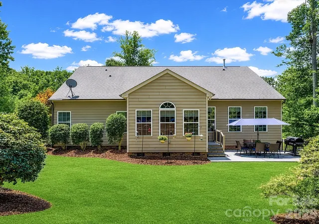 Homes for sale in Denver, NC | 4018 Harmattan Dr, Denver, NC 28037 | MLS# 4398395