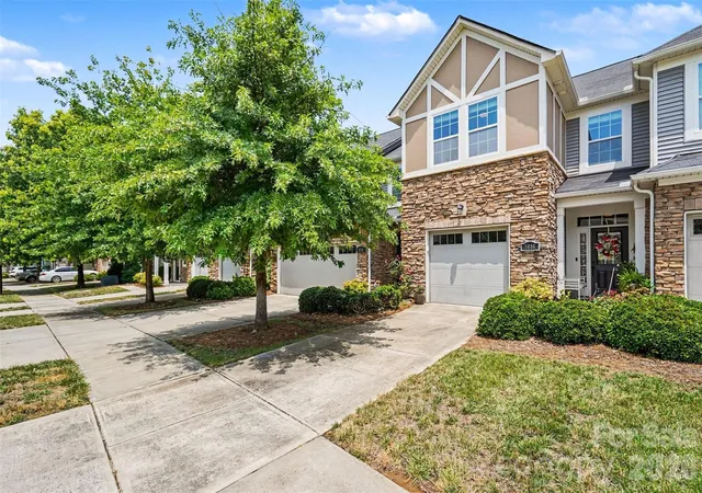 Photo 1 of Townhouse for sale at 5606 Stonewells Dr, Charlotte, NC 28278 | MLS# 4398404 | Listing updated on 2026-08-10