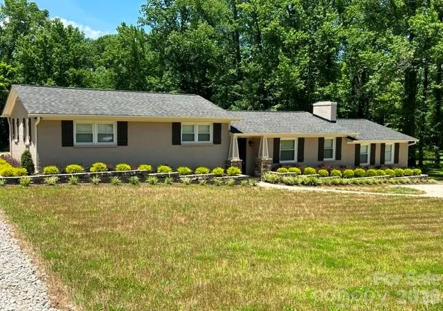 Photo 2 of Single family home for sale at 903 N 8th Street, Bessemer City, NC 28016 | MLS# 4398416 | Listing updated on 2026-09-14