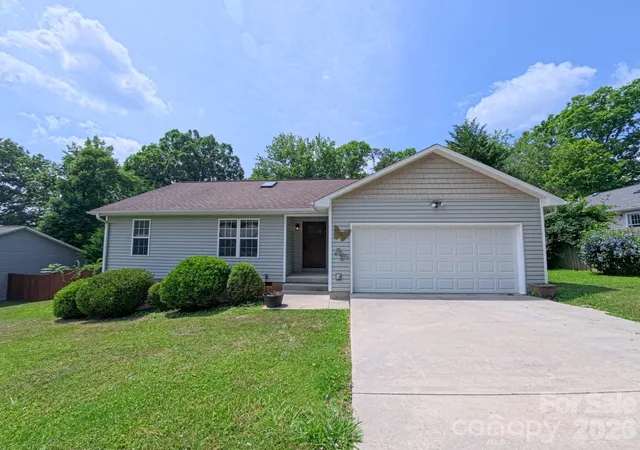 1st image of 101 Tail Feather Ln, Candler, NC 28715 | MLS# 4398430