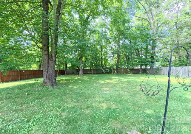 5th image of 101 Tail Feather Ln, Candler, NC 28715 | MLS# 4398430
