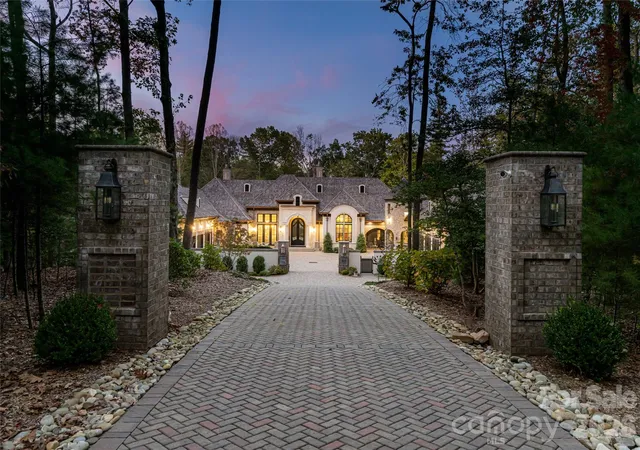 48th image of 405 Ramble Wy, Asheville, NC 28803 | MLS# 4398437