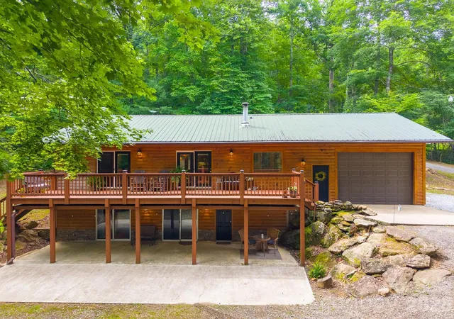 Homes for sale in Tuckasegee, NC | 231 Cedar Creek Farm Rd, Tuckasegee, NC 28783 | MLS# 4398450