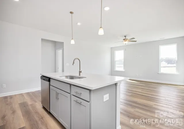 Photo 3 of Single family home for sale at 190 Windgate Way, Mooresville, NC 28115 | MLS# 4398454 | Listing updated on 2026-10-04
