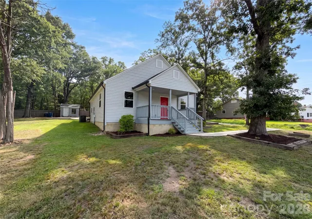 Homes for sale in Salisbury, NC | 604 Rowan Mills Rd, Salisbury, NC 28147 | MLS# 4398462