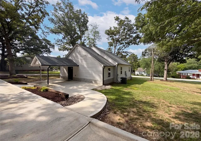 Homes for sale in Salisbury, NC | 604 Rowan Mills Rd, Salisbury, NC 28147 | MLS# 4398462