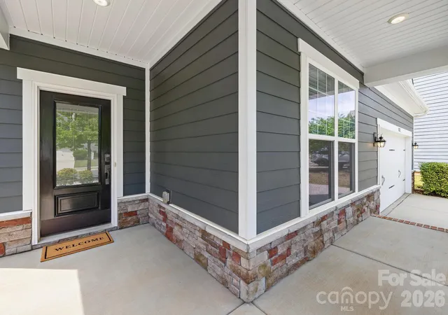 Photo 3 of Single family home for sale at 3022 Oakmere Rd, Waxhaw, NC 28173 | MLS# 4398486 | Listing updated on 2026-10-03