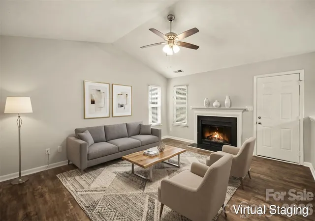 Photo 3 of Single family home for sale at 2732 Black Walnut Ln, Charlotte, NC 28262 | MLS# 4398539 | Listing updated on 2026-10-06
