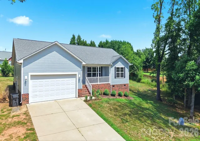 Homes for sale in Salisbury, NC | 105 Hidden Spring Dr, Salisbury, NC 28147 | MLS# 4398555