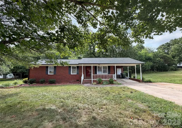 Homes for sale in Shelby, NC | 315 Southglenn Dr, Shelby, NC 28152 | MLS# 4398562