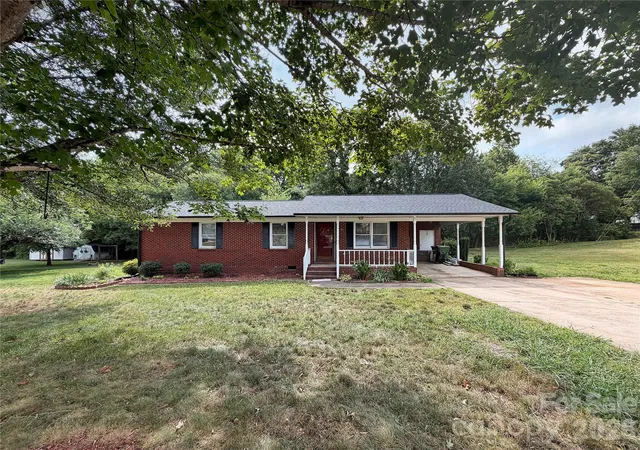 Homes for sale in Shelby, NC | 315 Southglenn Dr, Shelby, NC 28152 | MLS# 4398562