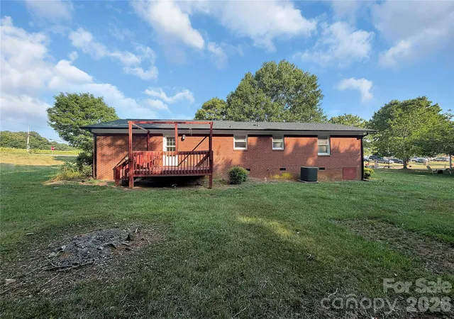 Homes for sale in Shelby, NC | 315 Southglenn Dr, Shelby, NC 28152 | MLS# 4398562