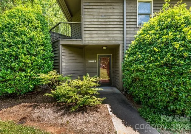 2nd image of 3605 Colony Crossing Dr, Charlotte, NC 28226 | MLS# 4398569