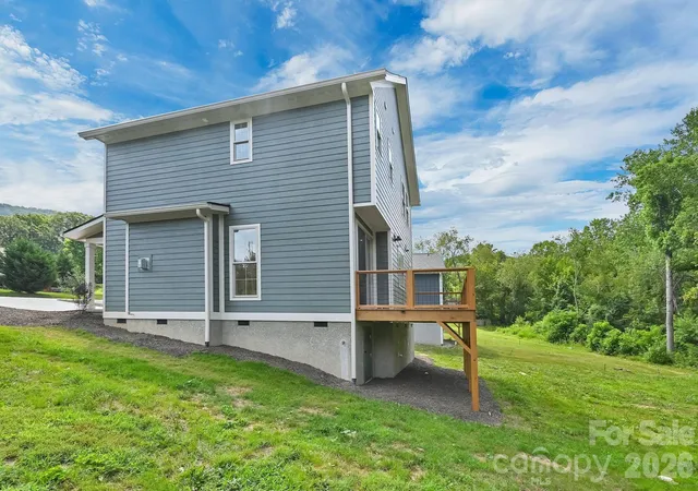 Photo 1 of Single family home for sale at 225 Edgewood Rd S, Asheville, NC 28803 | MLS# 4398598 | Listing updated on 2026-09-25