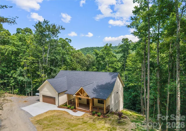 1st image of 210 Hickory Tree Ln, Hendersonville, NC 28739 | MLS# 4398599