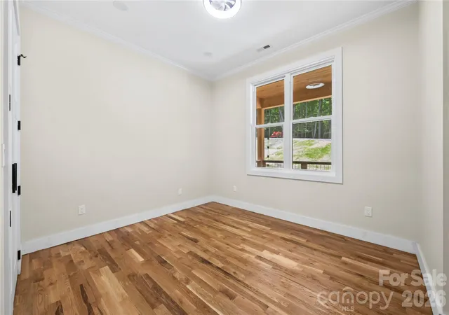 5th image of 210 Hickory Tree Ln, Hendersonville, NC 28739 | MLS# 4398599