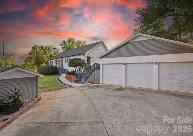 Photo 3 of Single family home for sale at 4420 Tucker Rd, Belmont, NC 28012 | MLS# 4398600 | Listing updated on 2026-10-03