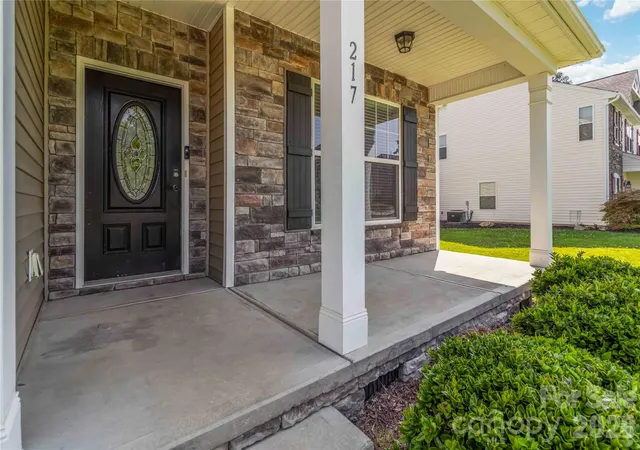 Photo 3 of Single family home for sale at 217 Hydrangea Dr, Clover, SC 29710 | MLS# 4398603 | Listing updated on 2026-09-02