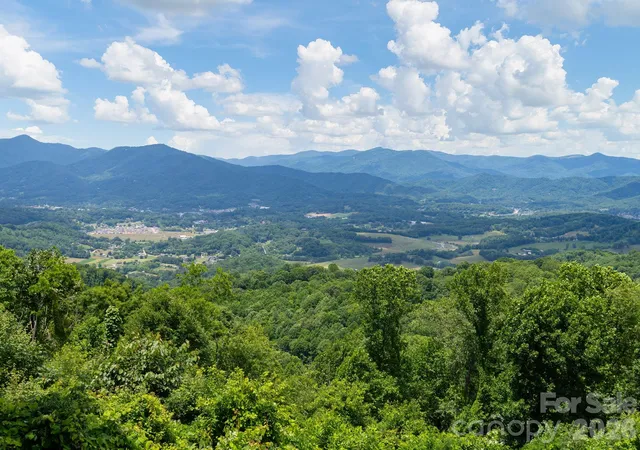 3rd image of 153 Windalier Ln, Waynesville, NC 28786 | MLS# 4398606