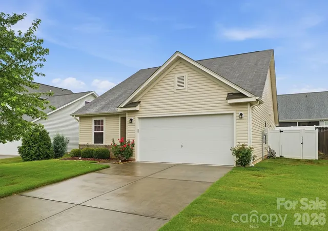 Photo 2 of Single family home for sale at 1707 Sawtooth Ct, Landis, NC 28088 | MLS# 4398631 | Listing updated on 2026-08-14