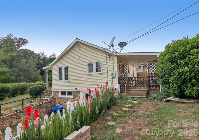 5th image of 120 Caring Pl Loop, Clyde, NC 28721 | MLS# 4398662