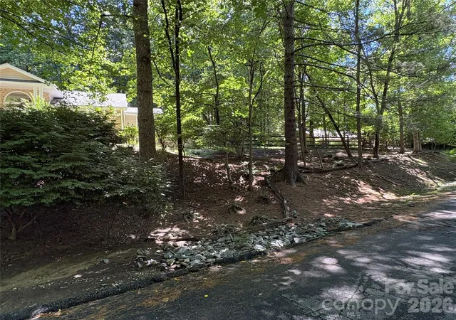 Homes for sale in Laurel Park, NC | 206 Camellia Wy, Laurel Park, NC 28739 | MLS# 4398729