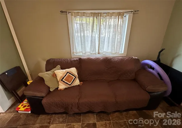 5th image of 162 Clubhouse Dr, New London, NC 28127 | MLS# 4398768