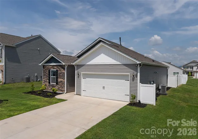 3rd image of 197 Wheatfield Rd, Fletcher, NC 28732 | MLS# 4398770