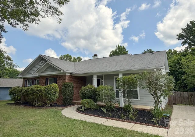 Homes for sale in Matthews, NC | 3323 Chistow Rd, Matthews, NC 28105 | MLS# 4398807