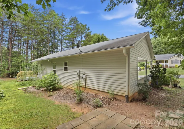 Homes for sale in Granite Falls, NC | 15 Valley St, Granite Falls, NC 28630 | MLS# 4398811
