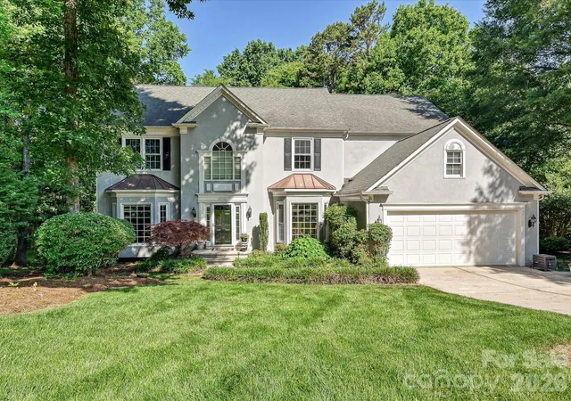 Photo 1 of Single family home for sale at 5710 Kinglet Ln, Charlotte, NC 28269 | MLS# 4398828 | Listing updated on 2026-08-22