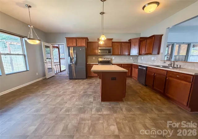 Photo 4 of Single family home for sale at 1288 Century Dr, Clover, SC 29710 | MLS# 4398834 | Listing updated on 2026-10-01