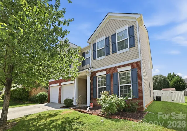 Photo 1 of Single family home for sale at 5214 Coffeeberry Ln, Charlotte, NC 28227 | MLS# 4398838 | Listing updated on 2026-08-31