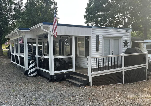 2nd image of 138 Marina Dr, New London, NC 28127 | MLS# 4398855