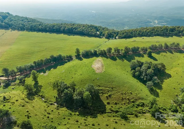 20th image of 0 Summer Rd #3, Hendersonville, NC 28792 | MLS# 4398857