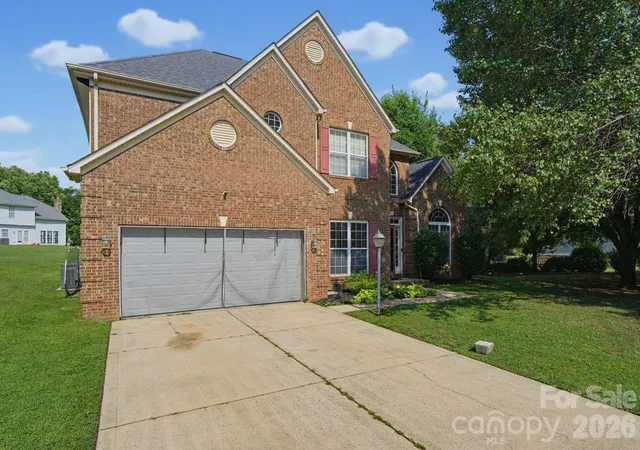 Homes for sale in Charlotte, NC | 12222 Old Timber Rd, Charlotte, NC 28269 | MLS# 4398861