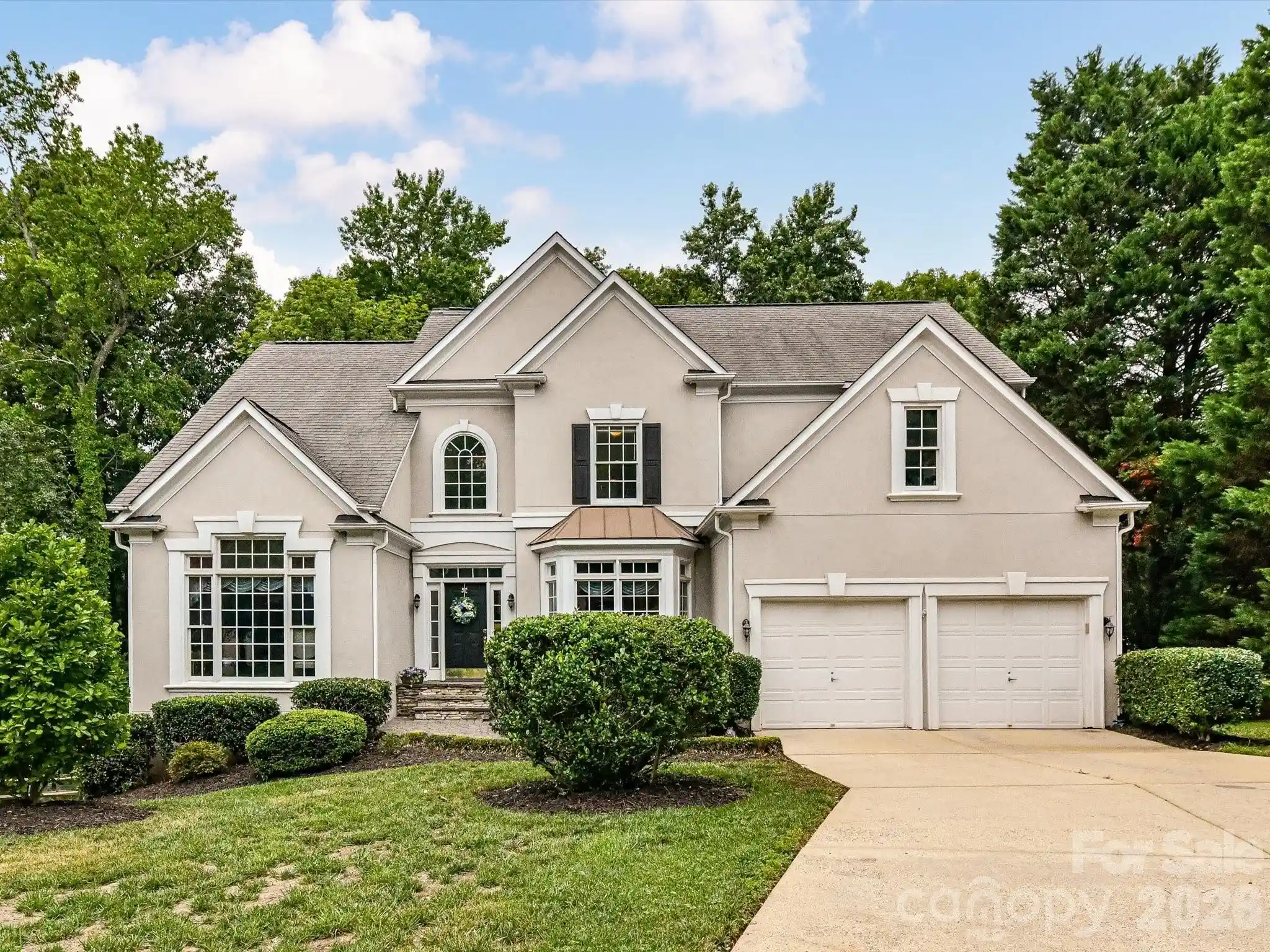 Photo 4 of Single family home for sale at 5707 Durston Ct, Charlotte, NC 28269 | MLS# 4398873 | Listing updated on 2026-10-15