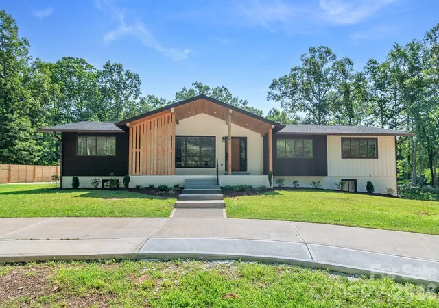 Homes for sale in Matthews, NC | 5033 Waxhaw Indian Trail Rd, Matthews, NC 28104 | MLS# 4398876