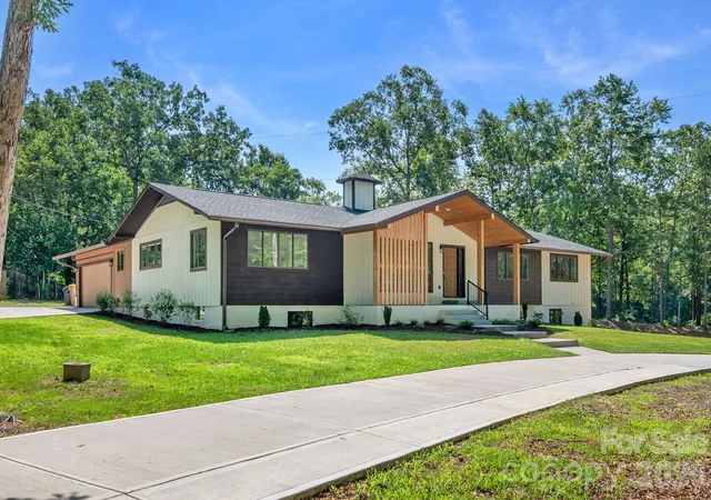 Homes for sale in Matthews, NC | 5033 Waxhaw Indian Trail Rd, Matthews, NC 28104 | MLS# 4398876