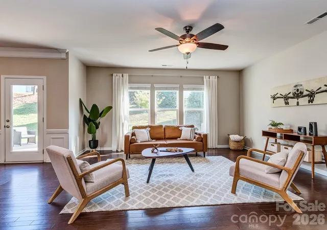 Photo 2 of Single family home for sale at 3831 Park S Sta Blvd, Charlotte, NC 28210 | MLS# 4398889 | Listing updated on 2026-09-30