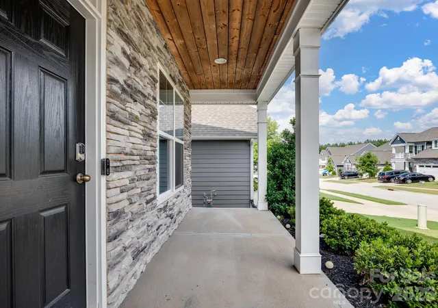 Photo 5 of Single family home for sale at 7122 Astella Way, Lancaster, SC 29720 | MLS# 4398895 | Listing updated on 2026-09-03