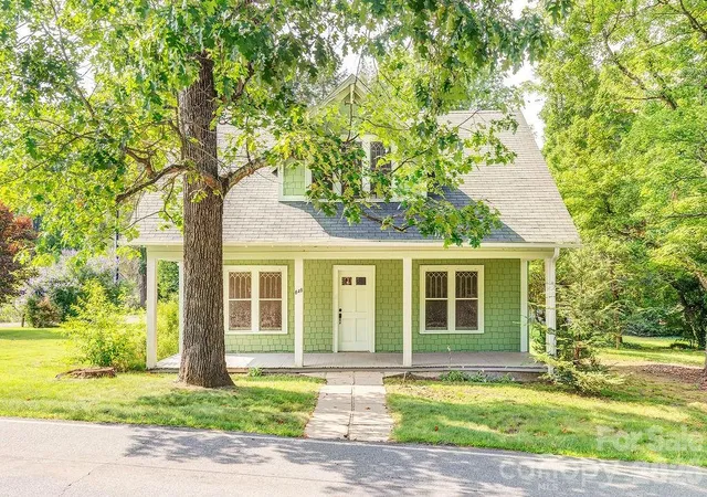 28th image of 648 Lakeshore Dr, Asheville, NC 28804 | MLS# 4398903