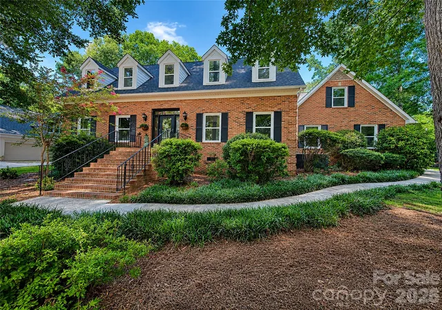 Homes for sale in Matthews, NC | 8503 Foxbridge Dr, Matthews, NC 28104 | MLS# 4398905