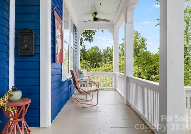 Photo 3 of Single family home for sale at 9 Houston St, Asheville, NC 28801 | MLS# 4398917 | Listing updated on 2026-09-08