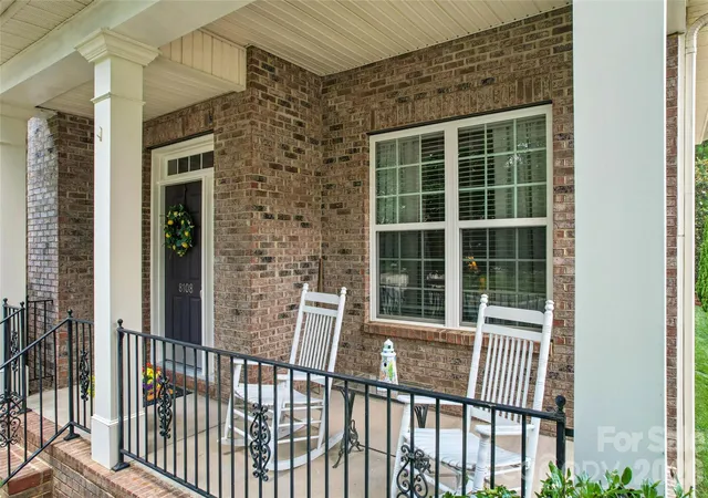 Photo 4 of Single family home for sale at 8108 Penman Springs Dr, Waxhaw, NC 28173 | MLS# 4398921 | Listing updated on 2026-09-02