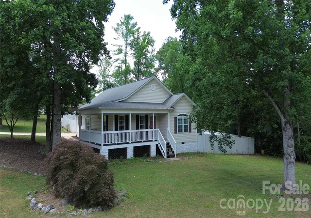 Homes for sale in Granite Falls, NC | 49 Laurel St, Granite Falls, NC 28630 | MLS# 4398926