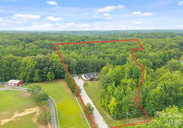 Homes for sale in York, SC | 1601 Charlotte Hwy, York, SC 29745 | MLS# 4398932
