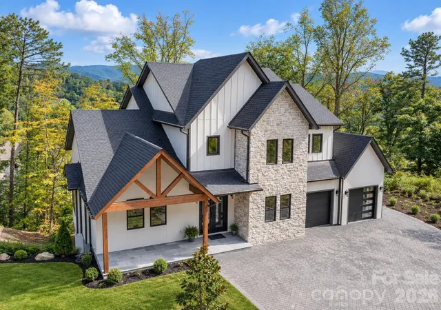 Photo 2 of Single family home for sale at 77 Camsyn Dr, Weaverville, NC 28787 | MLS# 4398934 | Listing updated on 2026-10-06