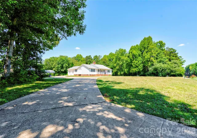 2nd image of 225 Westlee St, Shelby, NC 28150 | MLS# 4398944