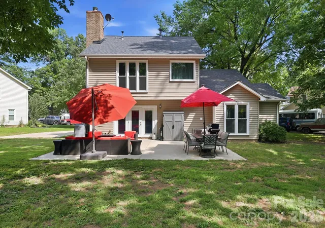 Photo 3 of Sale Pending at 3970 Tenneyson Ct Nw, Concord, NC 28027 | MLS# 4398947 | Listing updated on 2026-09-01
